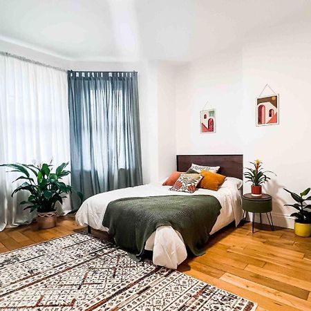 Hotel Zozy Happy Land Londra Esterno foto